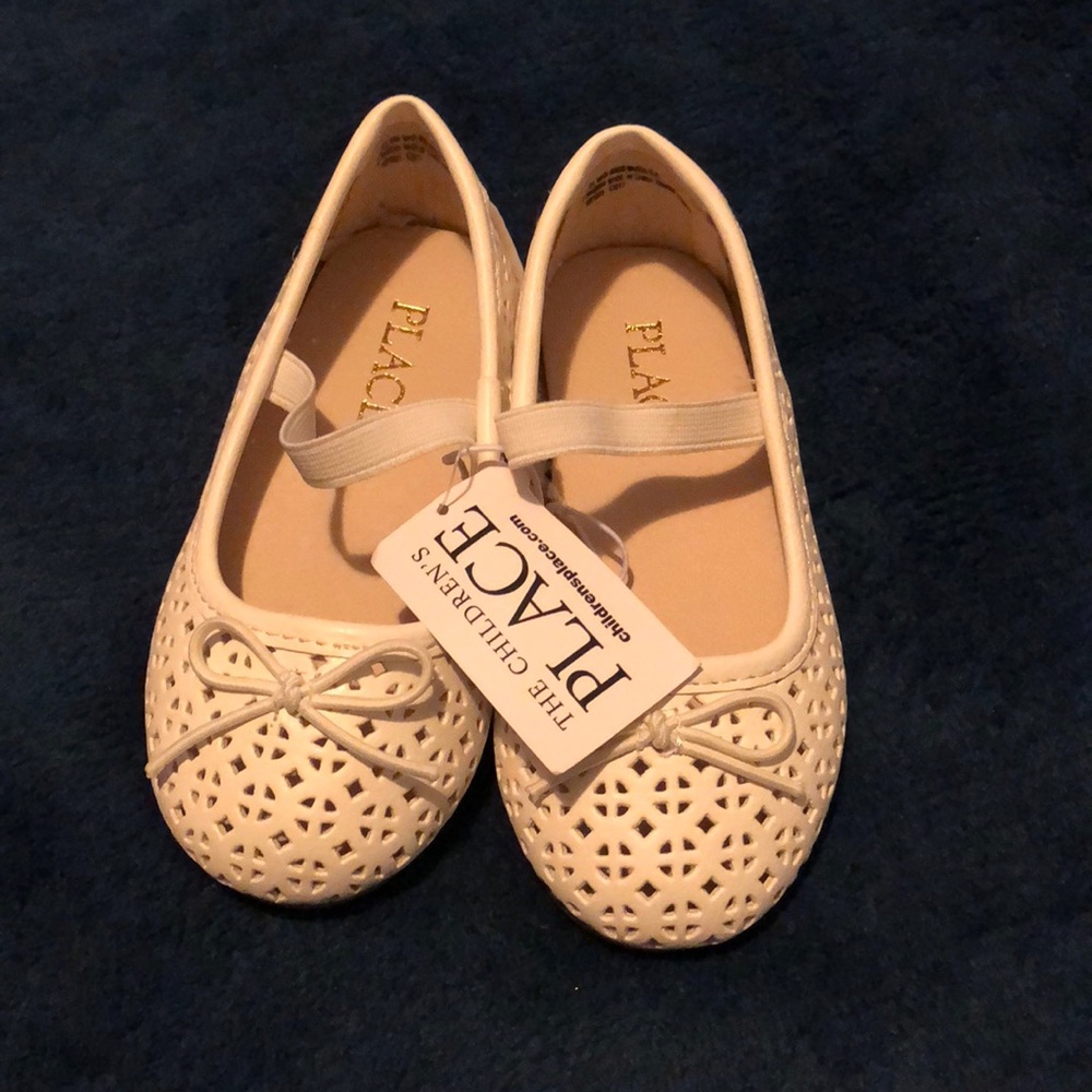 Girls off white flats